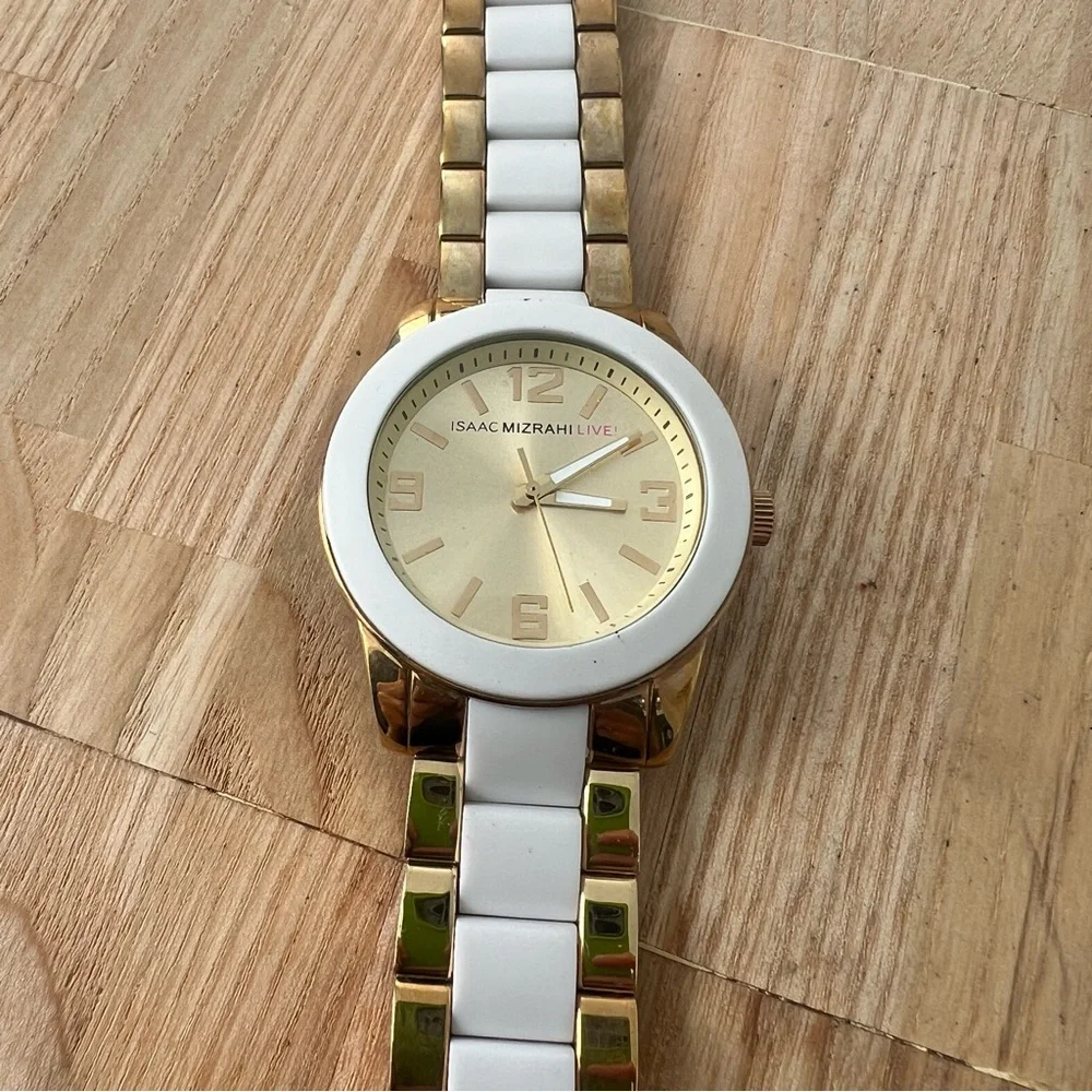 Isaac Mizrahi brand isaac